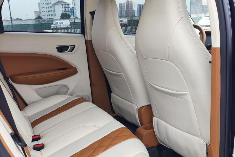 零跑汽车 零跑T03 2022款 皓玉版中控内饰7003