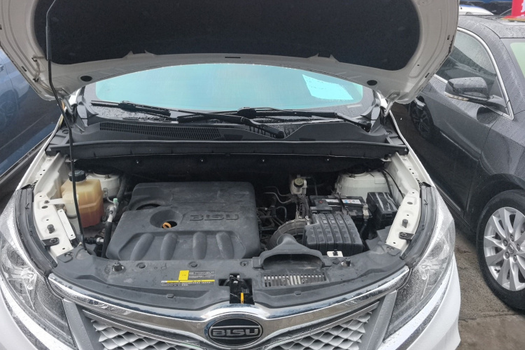 比速汽车 比速M3 2017款 1.5L 尊享型机舱底盘24