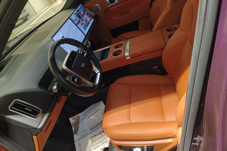 理想汽车 理想L9 2022款 Max中控内饰19