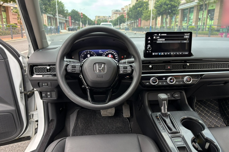 本田 型格 2022款 240TURBO CVT科技版中控内饰7009