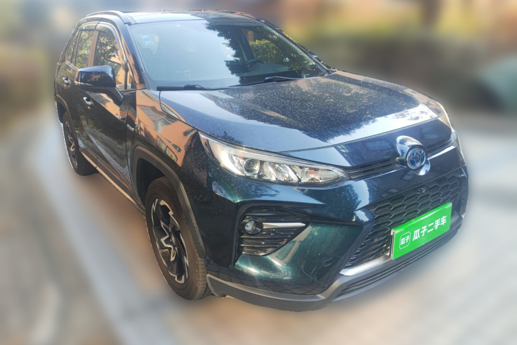 丰田 威兰达 2020款 双擎 2.5L E-CVT两驱科技版车身外观6002