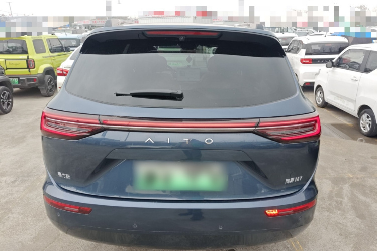 鸿蒙智行 问界M7 2024款 1.5T 智驾后驱Ultra版 6座车身外观6004
