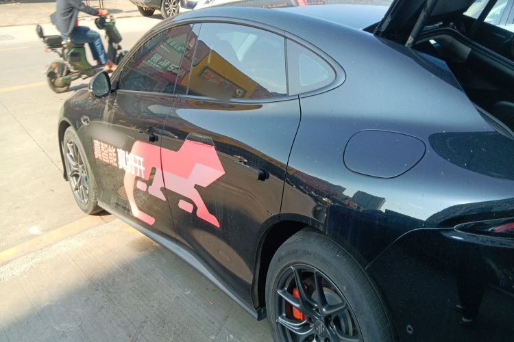 智己汽车 智己L6 2024款 Max 超强性能版车身外观6003