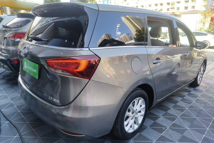 别克GL6 2018款 18T 6座精英型车身外观7