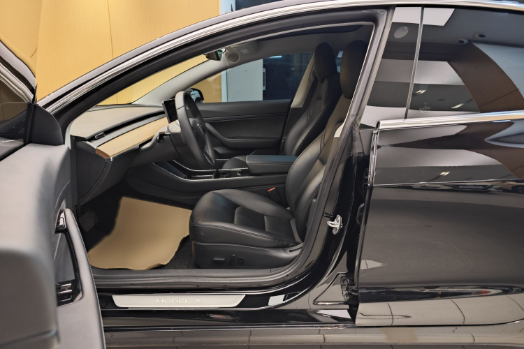 特斯拉 Model 3 2020款 标准续航后驱升级版车身外观6007