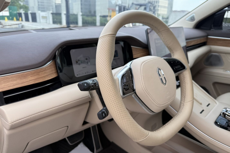 鸿蒙智行 问界M7 2024款 1.5T 后驱Plus版 5座中控内饰7005