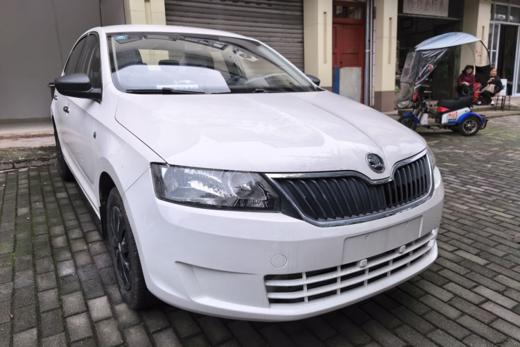 斯柯达 昕锐 2016款 1.6L 自动前行版车身外观3