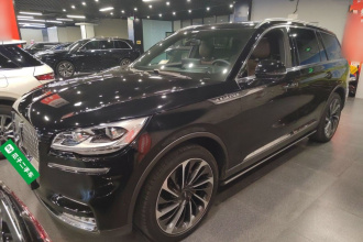 林肯 飞行家 2021款 3.0T V6 四驱行政版