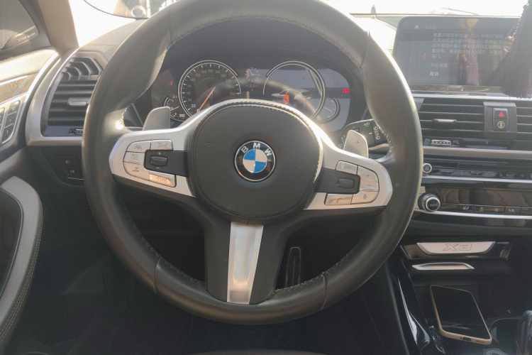 宝马X3 2018款 xDrive30i 领先型 M运动套装 国VI中控内饰13