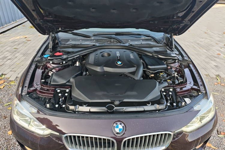 宝马3系 2018款 320Li 时尚型机舱底盘24