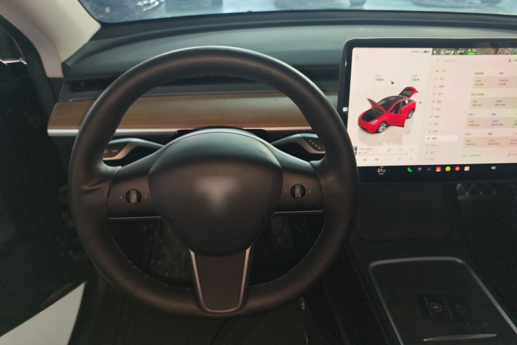 特斯拉 Model Y 2022款 后轮驱动版中控内饰13