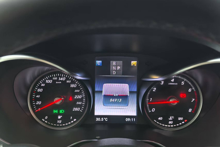 奔驰GLC 2018款 GLC 260 4MATIC 动感型局部细节14