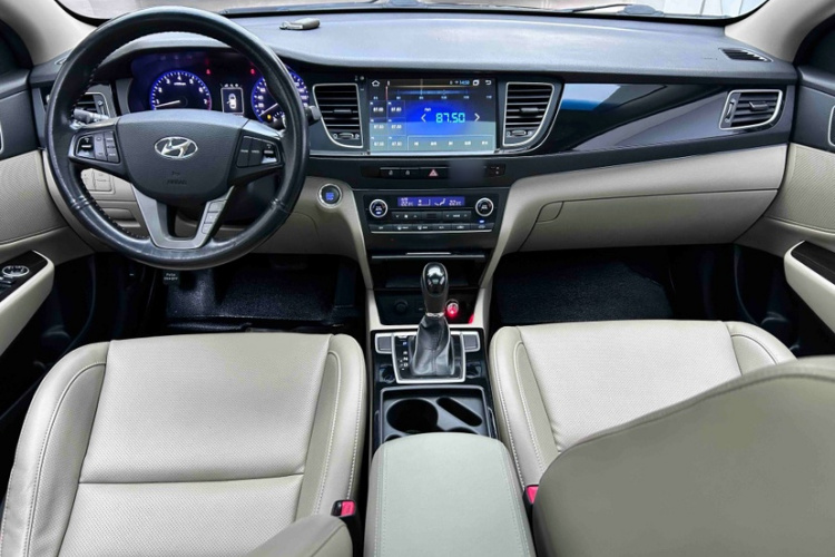 现代 名图 2014款 1.8L 自动智能型GLS中控内饰7002