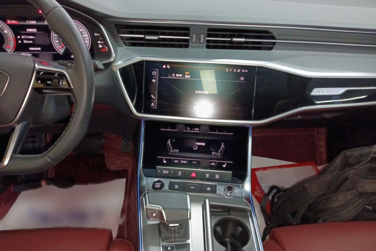 奥迪A7L 2024款 45 TFSI quattro S-line 黑武士版局部细节16