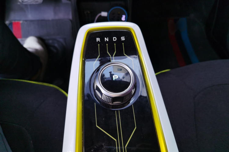 长安欧尚 奔奔E-Star 2021款 国民版 心怡版 （快充版）三元锂局部细节18