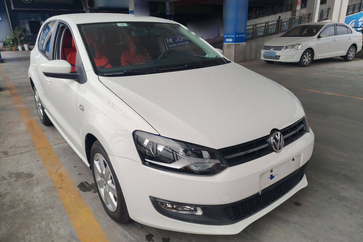 大众 Polo 2013款 1.4L 自动舒适版车身外观3