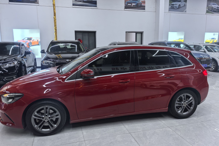 奔驰B级 2020款 B 200 动感型车身外观6003