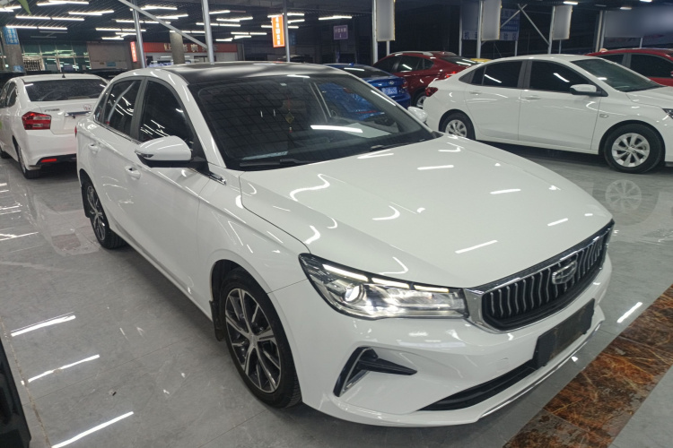 吉利汽车 帝豪 2022款 第4代 1.5L CVT尊贵型车身外观3