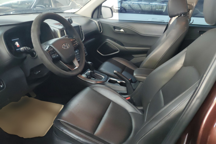 北京现代ix35 2018款 2.0L 自动两驱智勇·畅享版中控内饰19