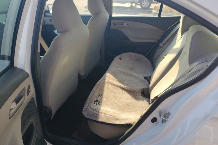 雪佛兰 2018款 赛欧3 1.3L AMT理想版中控内饰21