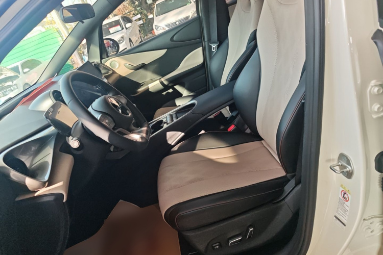 比亚迪 海豚 2024款 荣耀版 420km 自由版局部细节19