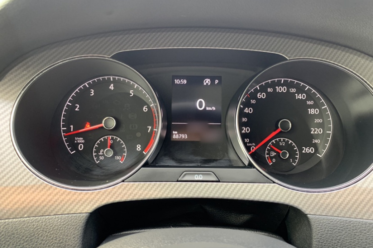 大众 高尔夫·嘉旅 2019款 280TSI 自动好奇型 国V中控内饰7004