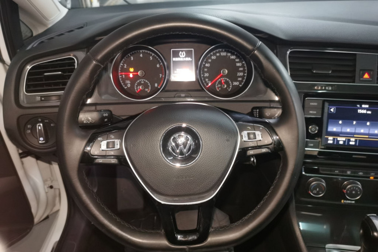 大众 高尔夫 2018款 1.6L 自动舒适型中控内饰13