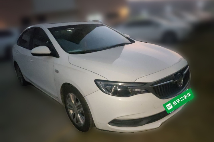 别克 英朗 2018款 18T 自动精英型车身外观3