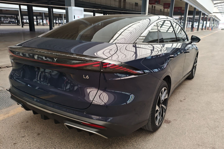 吉利银河 银河L6 2023款 125km 星舰车身外观7