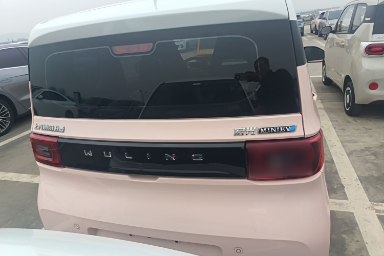 五菱汽车 宏光MINIEV 2022款 马卡龙时尚款 磷酸铁锂车身外观6