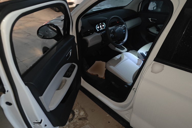 零跑汽车 零跑T03 2023款 200轻享版中控内饰20