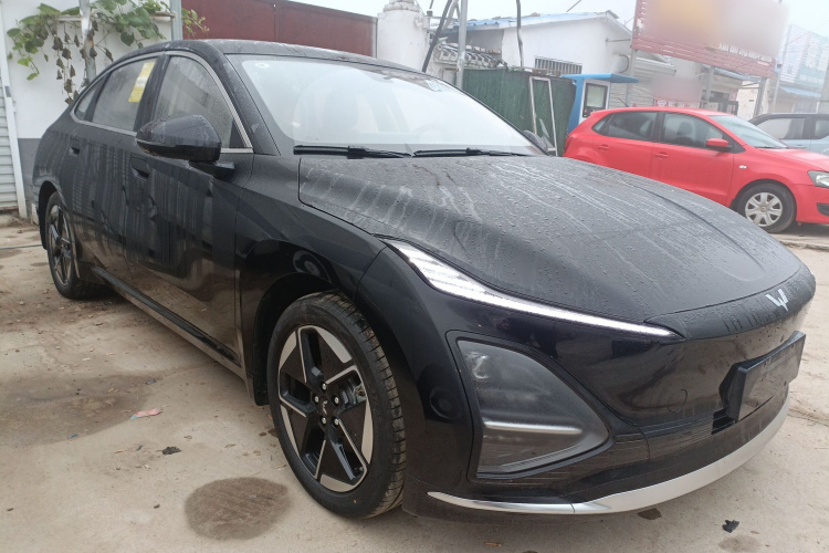 五菱汽车 五菱星光 2024款 共创版 510 进阶型车身外观3