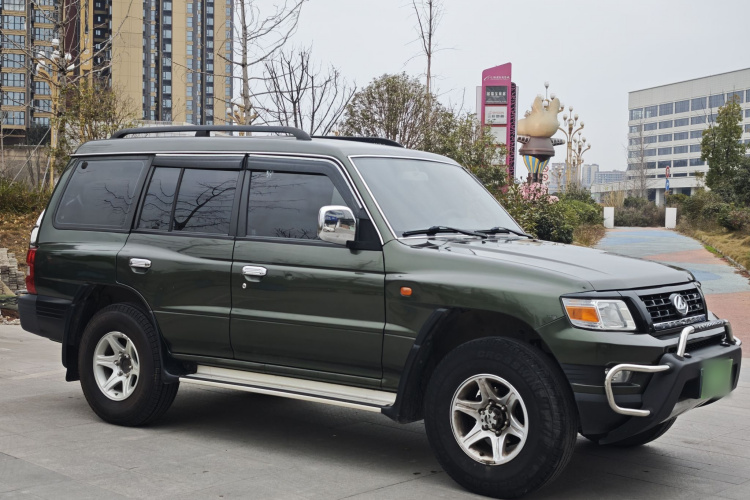 猎豹汽车 猎豹Q6 2015款 2.4L 手动四驱卓越型车身外观6002