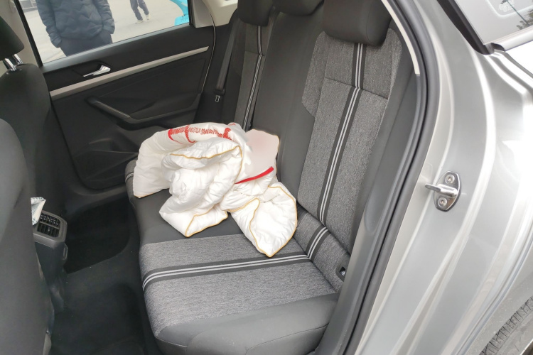 大众 朗逸 2019款 1.5L 自动风尚版 国VI中控内饰7004