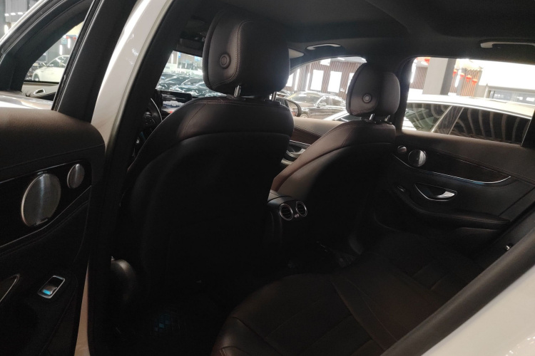 奔驰GLC 2018款 GLC 260 4MATIC 豪华型中控内饰21