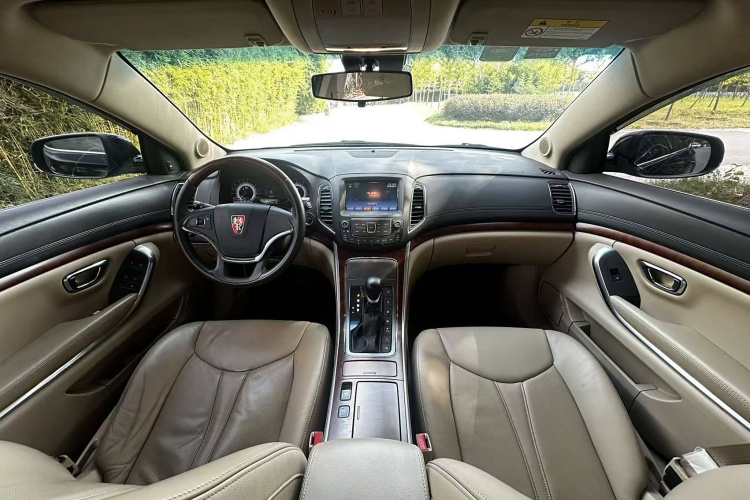 荣威950 2015款 1.8T 豪华版中控内饰7003