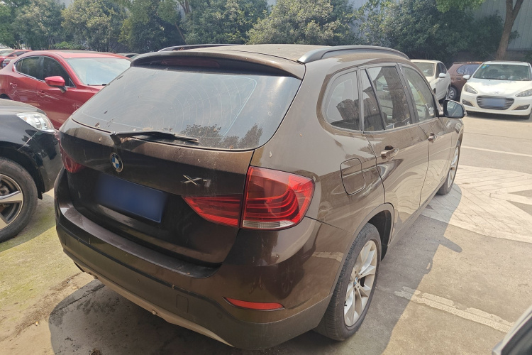 宝马X1 2013款 sDrive18i 时尚型车身外观7