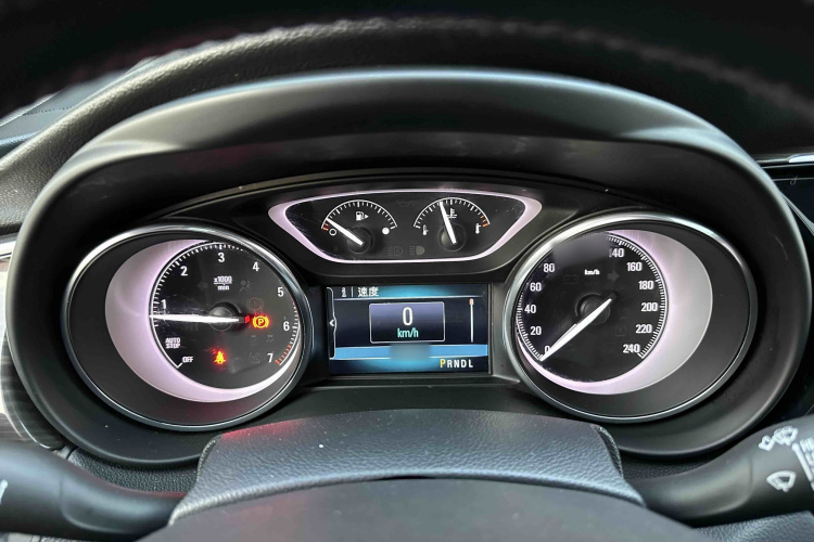 别克 昂科威 2019款 20T 两驱精英型 国VI中控内饰7008