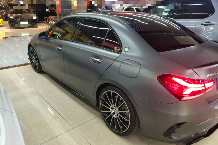 奔驰A级AMG 2022款 AMG A 35 L 4MATIC车身外观4