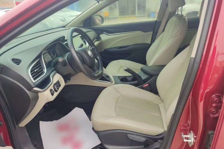 别克 英朗 2017款 15N 自动精英型中控内饰19