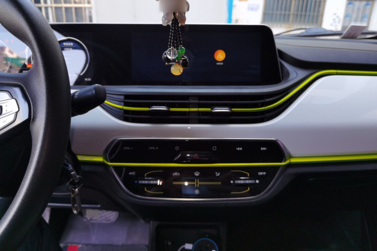 长安欧尚 奔奔E-Star 2021款 国民版 心怡版 （快充版）三元锂局部细节16