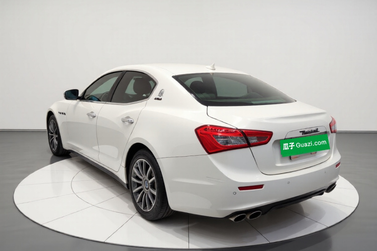 玛莎拉蒂 Ghibli 2014款 3.0T 标准版车身外观5