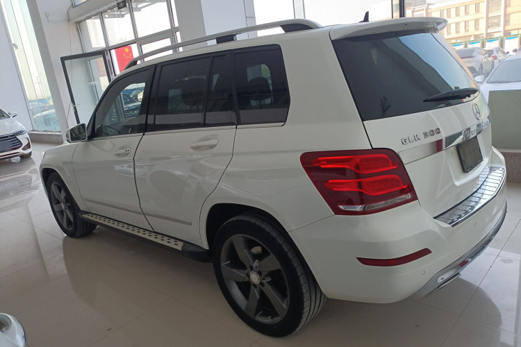 奔驰GLK级 2013款 GLK 300 4MATIC 动感天窗型车身外观6003