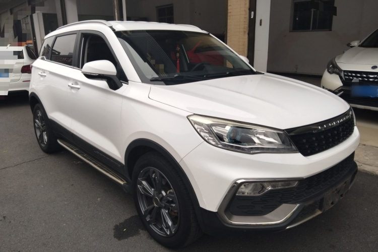 猎豹汽车 猎豹CS9 2017款 1.5L CVT风尚型车身外观3