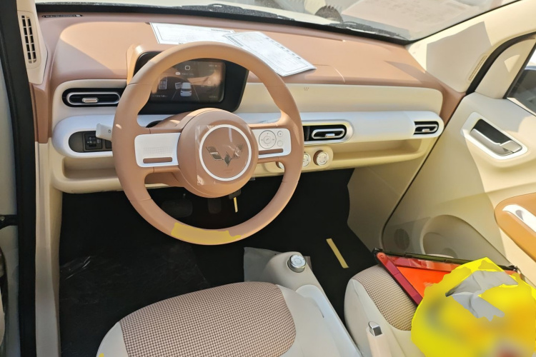 五菱汽车 宏光MINIEV 2024款 第三代 215km 青春版中控内饰12