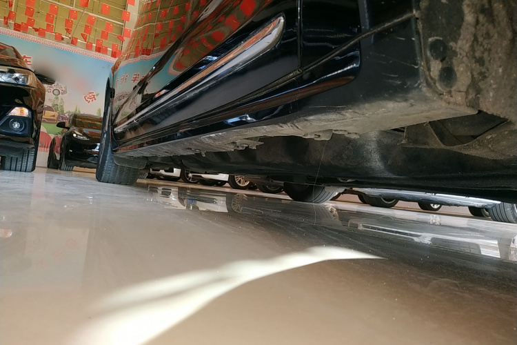 林肯大陆 2018款 2.0T 两驱尊雅版局部细节9001