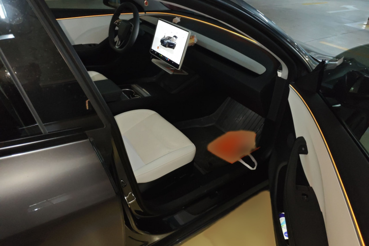 特斯拉 Model 3 2023款 长续航全轮驱动版局部细节9005