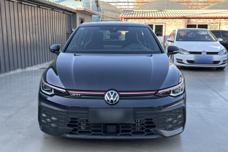 大众 高尔夫GTI 2025款 380TSI DSG GTI车身外观6001