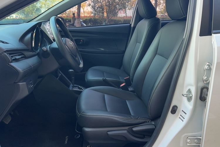 丰田 威驰FS 2019款 1.5L CVT锋驰版局部细节19