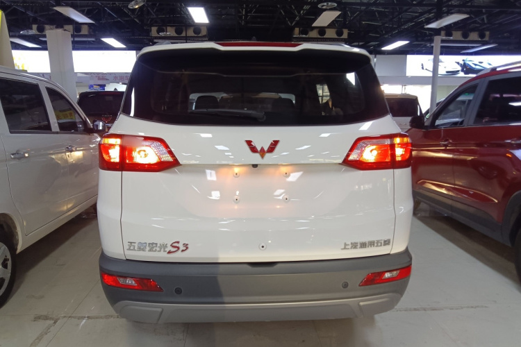 五菱汽车 五菱宏光S3 2019款 1.5L 手动豪华型 国VI车身外观6004